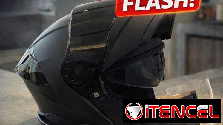 Casco certificado estilo motocross. Incluye visera transparente .
