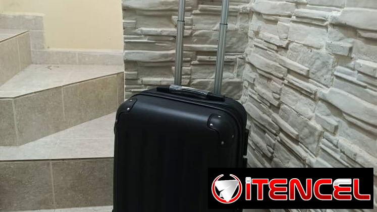 Maletas de viaje de 10-12 kg para equipaje de mano. De 4 ruedas que se pueden quitar, candado numérico y asa extraíble
