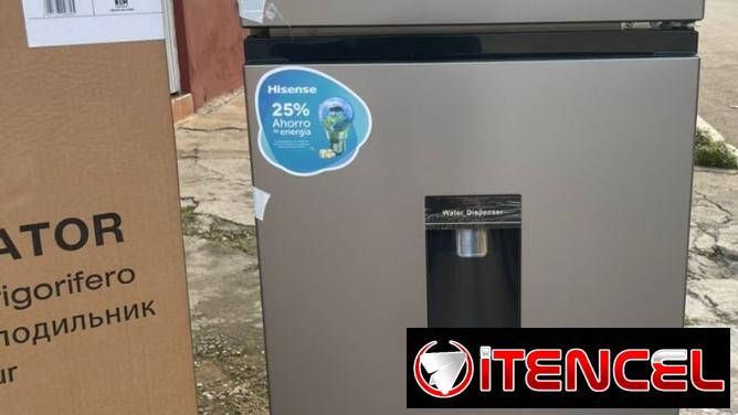 Refrigerador Hisense de 7.27🦶con dispensador de agua💃