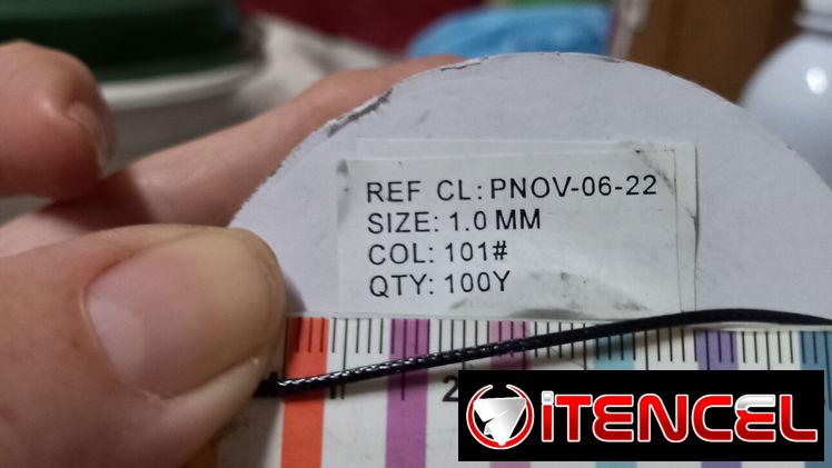 Vendo cola de ratón color  negro
