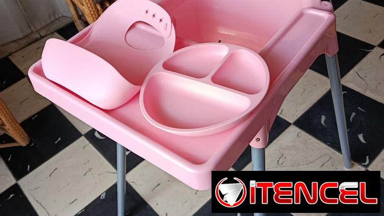 Silla para bebes con babero y plato de silicona