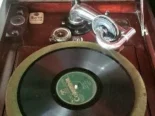 Vendo única y espectacular Victrola Art Noveau, modelo VV-X  100433 J, funcionando!
