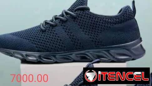 Tenis tallas grandes de mujer y se hombre detalles en las fotos llamar o WhatsApp 52396332
