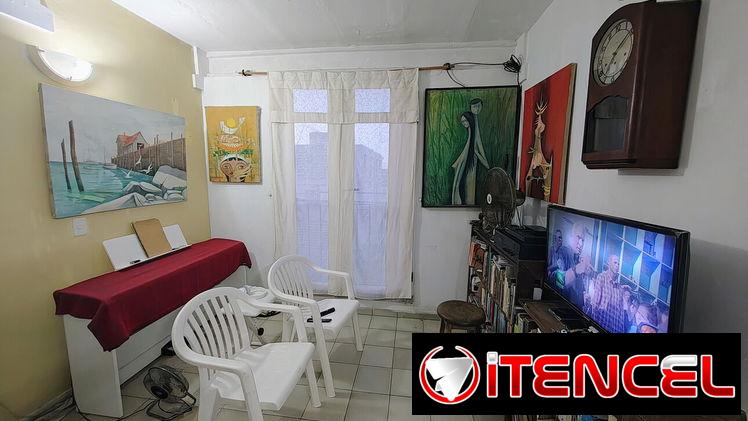 VENDO APARTAMENTO DE DOS CUARTOS EN TERCER PISO. CERRO 58264442