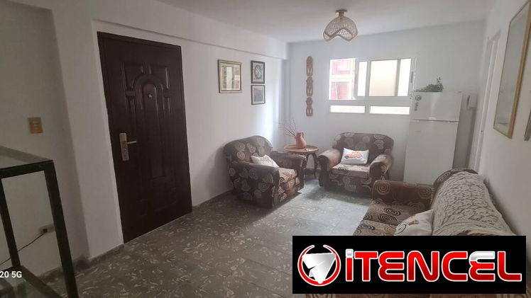 En Venta apartamento de 1 cuarto y medio en el Vedado