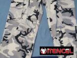 Pantalón de camuflaje con bolsillo