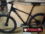‼️Bicicleta Rali – R10 de uso‼️ Precio: 200  usd  Es una 29 es de uso tiene un detalle en el asiento, lo demas esta al 1