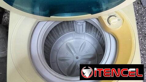 LAVADORA AUTOMATICA MIDEA 4,5 KG USO CON PROBLEMA EN EL CLOSHET
