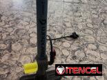 Bomba de aire y casco de bicicleta