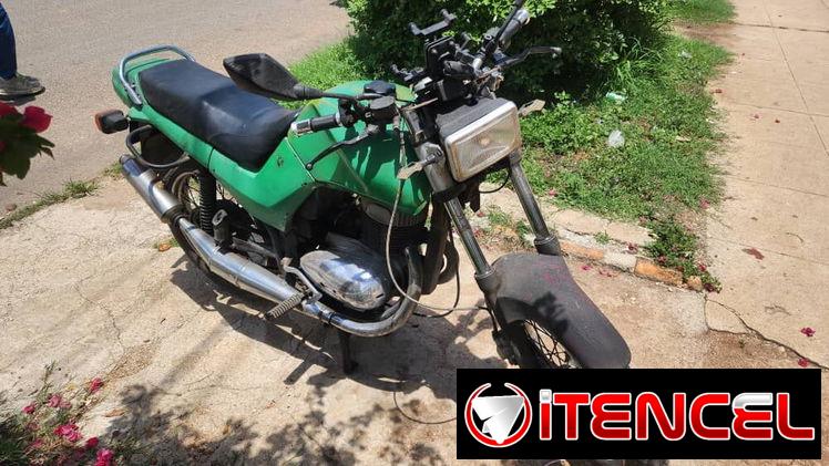 Vendo Jawa 250 con carrocería moderna