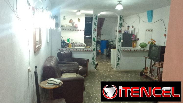 Se vende apartamento en La Habana Vieja, Calle Corrales entre Antón Recio y Figuras( Ojo no es la zona Soterrada )