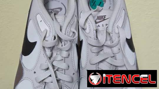 Tennis Nike Air Max SC-40.5