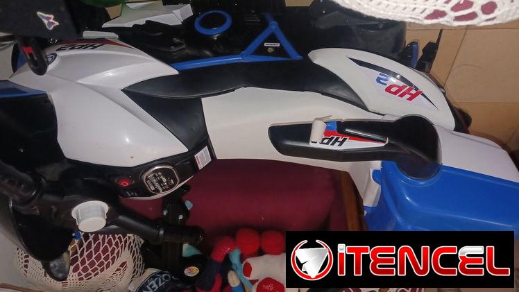 Moto de juguete eléctrica
