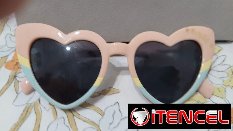 Gafas de sol para niña