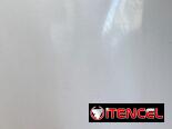 Refrigerador con Máquina funcionando