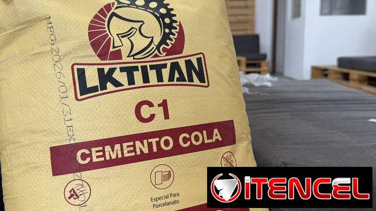 **🏭 DISPONIBLE EN ALMACÉN 🏭** Cemento Cola Porcelánico Gris de formato 25Kg