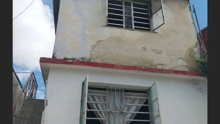 VENDO!!!.. Apto de 1/4 en Marianao