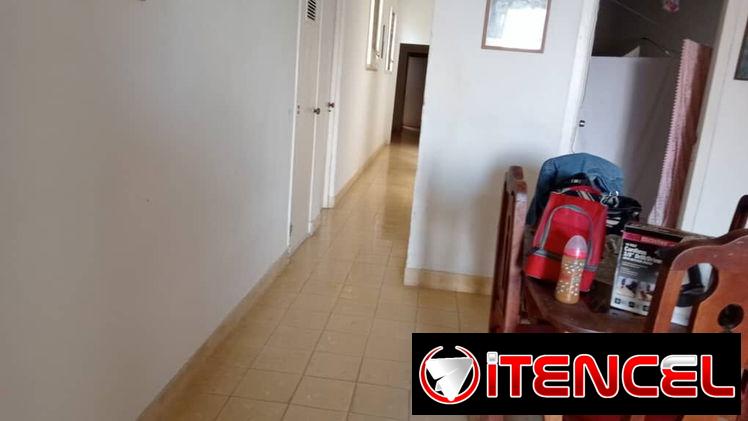 🏠 Apartamento De Renta Lineal En El Vedado. Tiene 3 habitaciones por 600 usd por mes.Ideal para estudiantes extranjeros