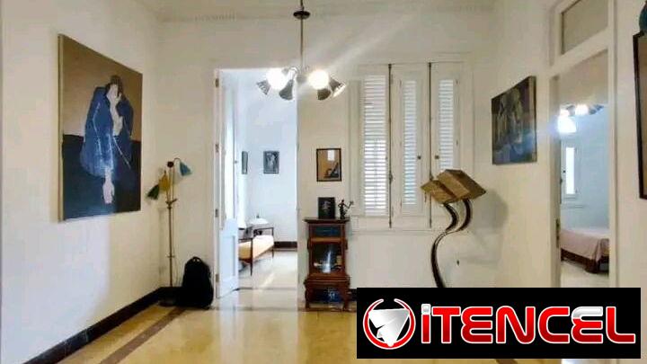 GG-129 | ¡EDIFICIO CAPITALISTA CON VISTA AL MAR! Apartamento Totalmente Remodelado en el Vedado 🔥