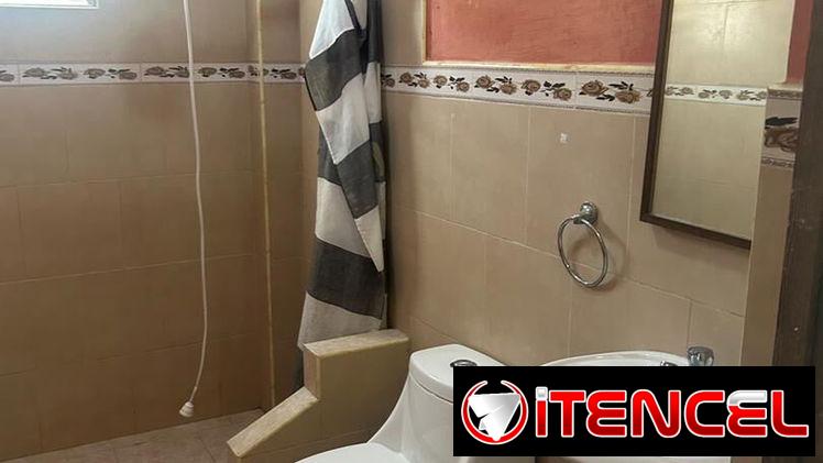 Venta casa cerca del semáforo de guanabacoa