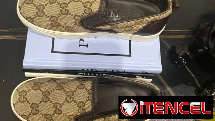 Zapatos de niño talla 32