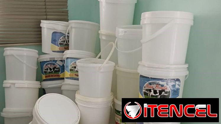 Vendo tanquetas vacias de 4 litros, ver fotos. Llamar Marta 58407683