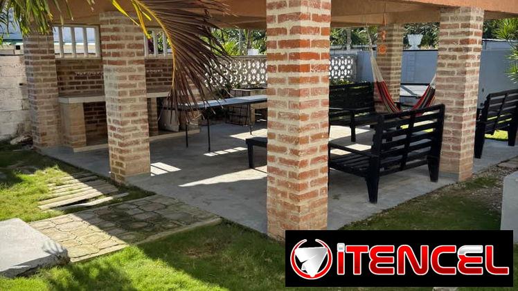 casa en la playa para 12 personas con 2 piscinas y 4 habitaciones en bocaciega