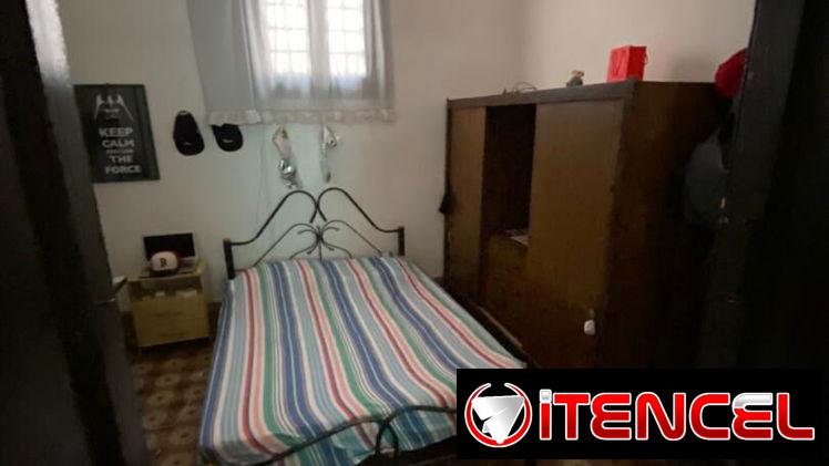 SANTO SUÁREZ A UNOS METROS DE LACRET Y ORIXIMO A SANTA CATALINA BIPLANTA EN BAJO CO  444M2, 7 HABITACIONES