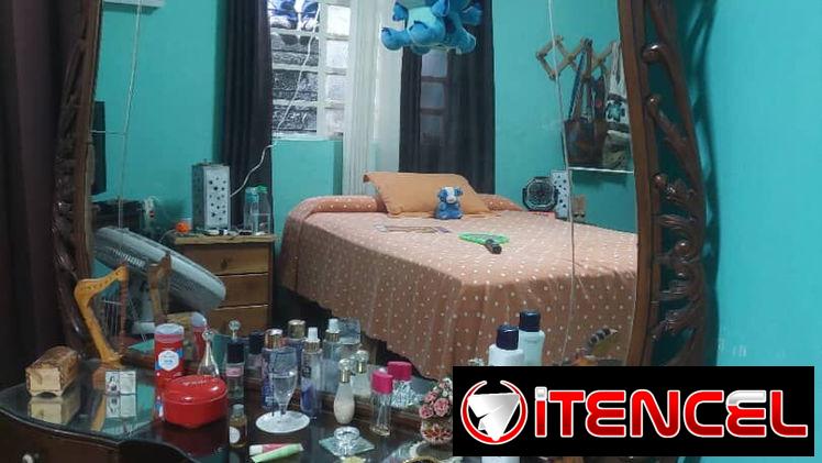 Juego antiguo de estilo para su cuarto