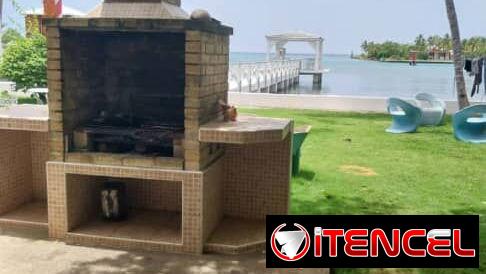 📱 Villa  en Santa Fe con Salida Directa al Mar y Jacuzzi Natural