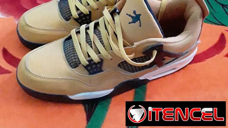 Jordan Retro 4
