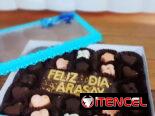 Bombones de chocolate semiamargo y chocolate blanco