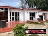 🏡 Villa con Piscina Privada en La Habana para Grupos — 8 a 16 Personas