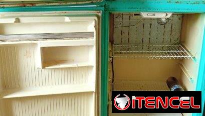 Refrigerador con maquina rota llamar para mas informacion precio barato La Habana, Playa