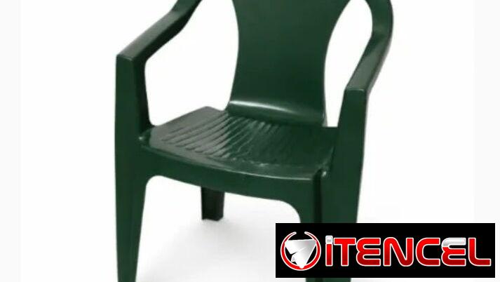 Silla plástica color verde