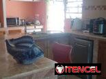 VENTA DE CASA INDEPENDIENTE, CASINO DEPORTIVO, CERRO: 148 m². 3 HABS, 3 BAÑOS, JARDIN, PORTAL, PATIO.