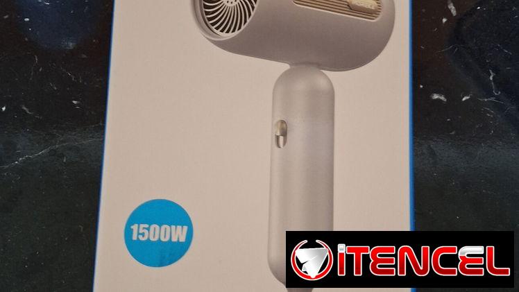 Secadora de pelo nueva en su caja