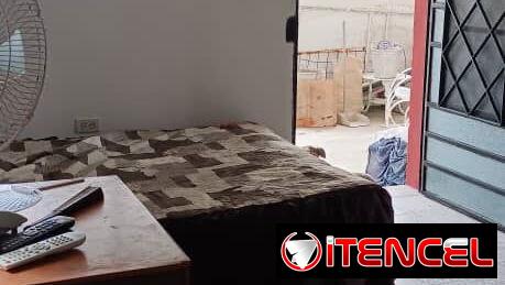 Se vende casa en el sevillano