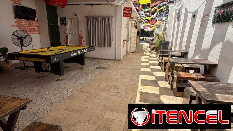 propiedad con negocio en venta
