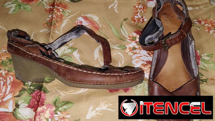 Zapatos y chancletas