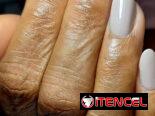 Manicura profesional en tecnicas de acrilico y gel