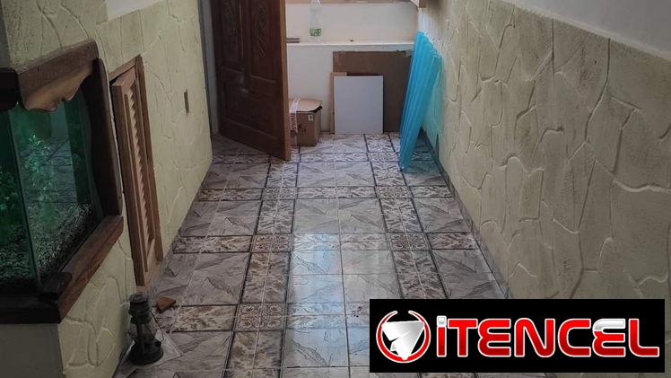 *3🏡Se vende apto en venta ubicado en centro por Zanja*           *Características*                        ^ * tiene 4 c