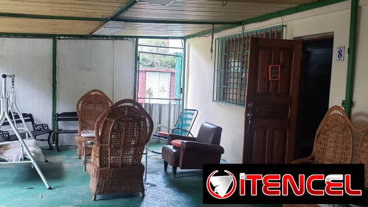 Biplanta en Playa Reparto Flores 2/4 garaje para 3 autos 40mil usd 53582376