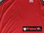 Bolso, billeteras, gel de pelo, mono, pullovers talla 3XL negros, shorts, juego de camiseta y short de basket, etc