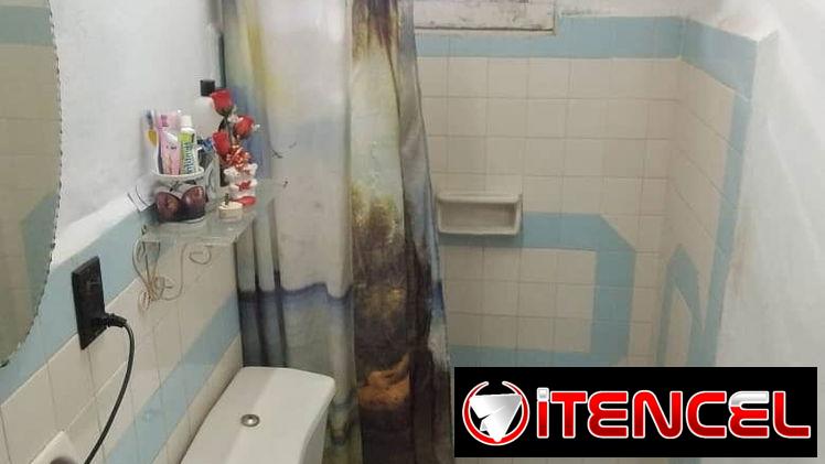 Venta de apartamento en Alamar, se deja con todo