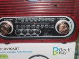 radios recargables en 30 usd y con panel solar en 35 y 45 usd