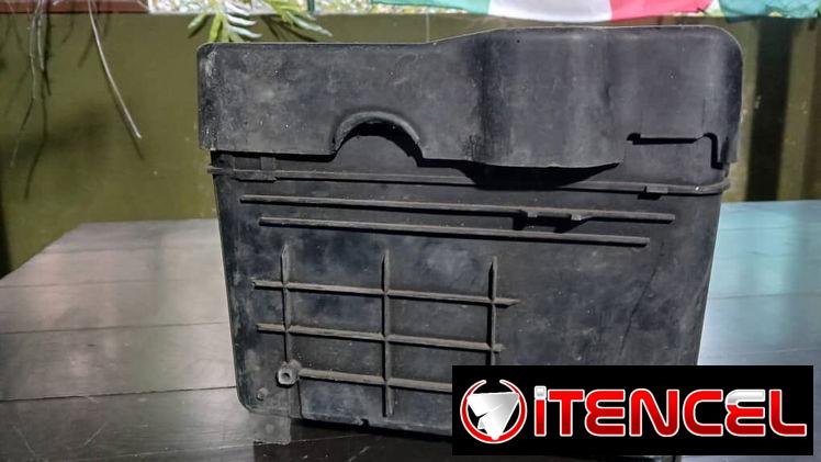Porta bateria y protector de la bateria de auto