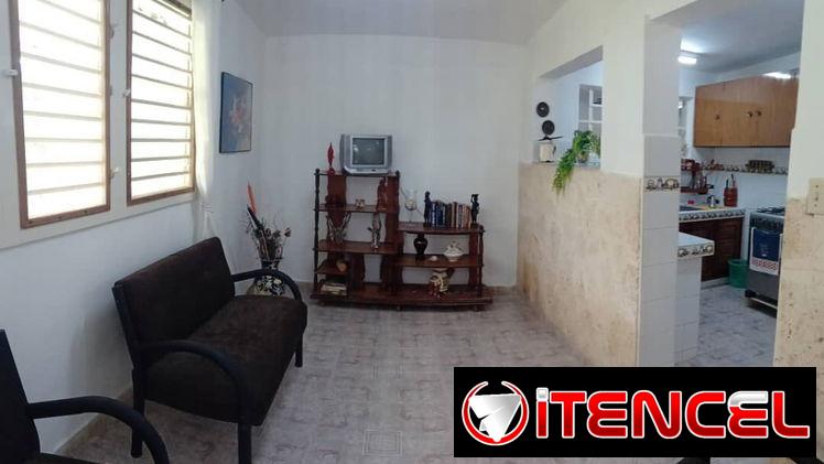 Vendo casa independiente de 3/4 en playa santa fe rpto Juan Manuel Márquez con split en cada habitación y más 585.12m2