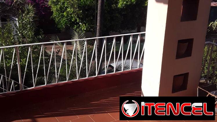 Casa biplanta alto perfecto estado placa libre Playa por debajo de calle 13 60mil 53582376