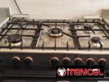 Cocina a gas Toshiba. 5 quemadores.